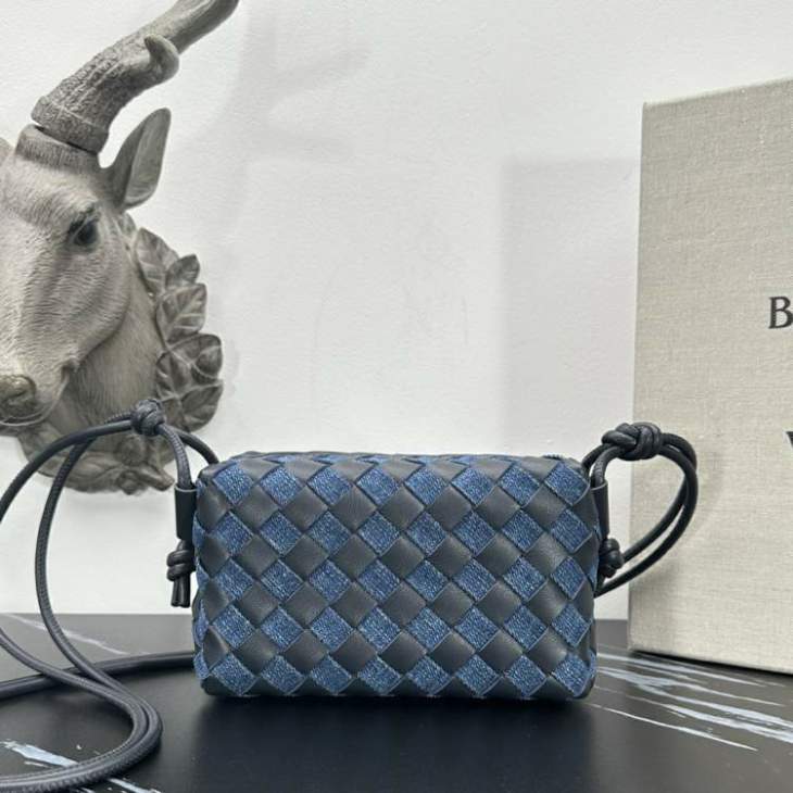 Picture of Bottega Veneta Handbags _SKUfw184066435fw